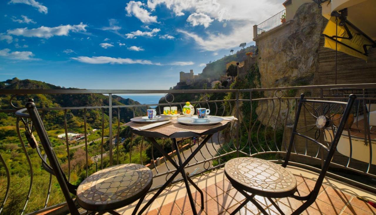 Bed and Breakfast Pentefur à Savoca Extérieur photo